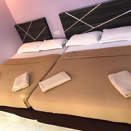 Al Huda Hotel Малакка Экстерьер фото